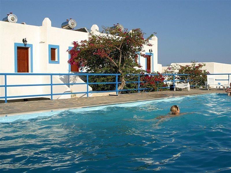 Albatros Hotel Amoopi Exterior photo