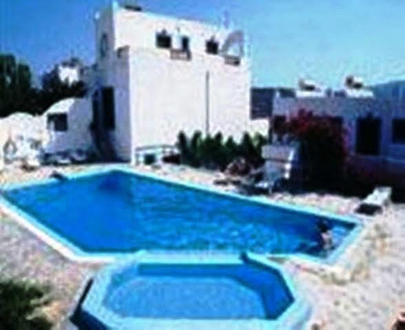 Albatros Hotel Amoopi Exterior photo